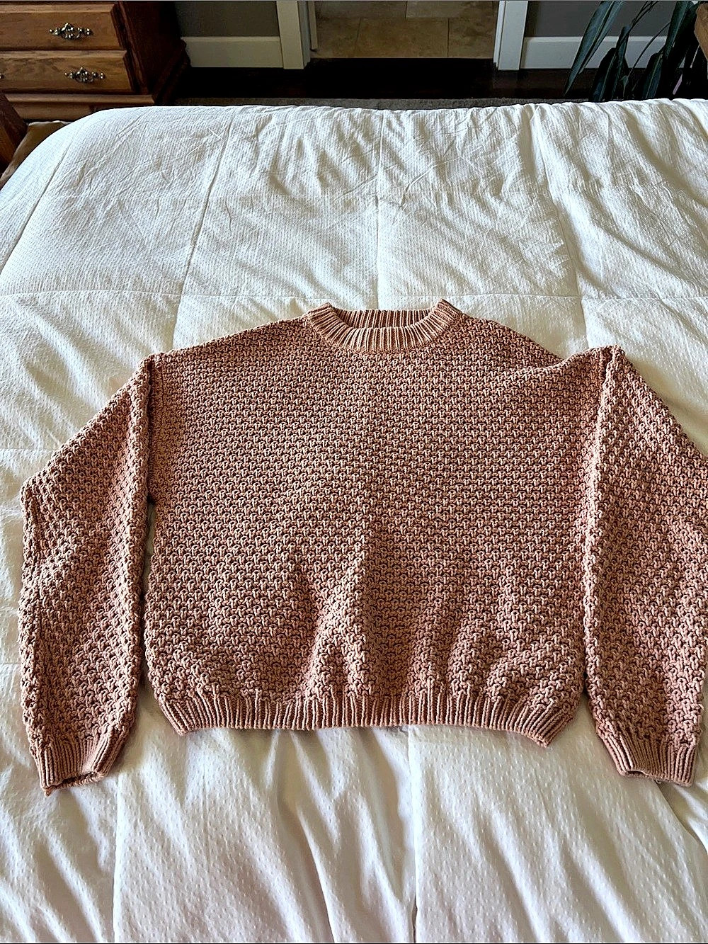 Universal Thread Knit Crewneck Sweater in Pink Size Medium Like New